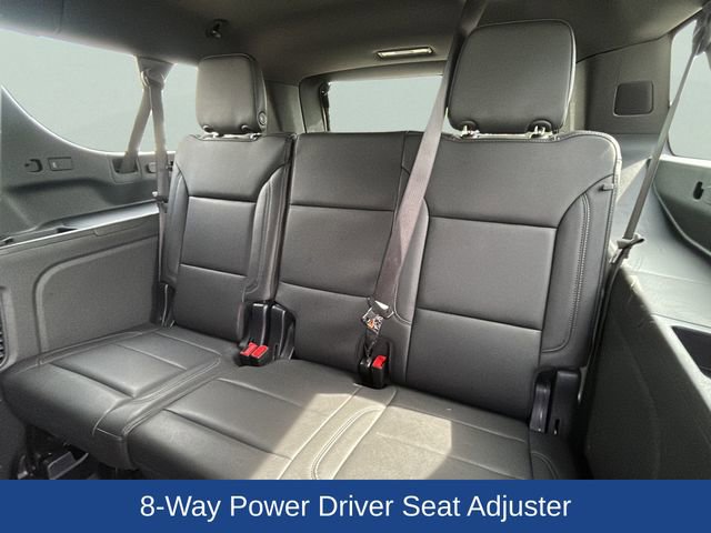 Used 2025 Chevrolet Suburban Z71 AWD/4WD image 18