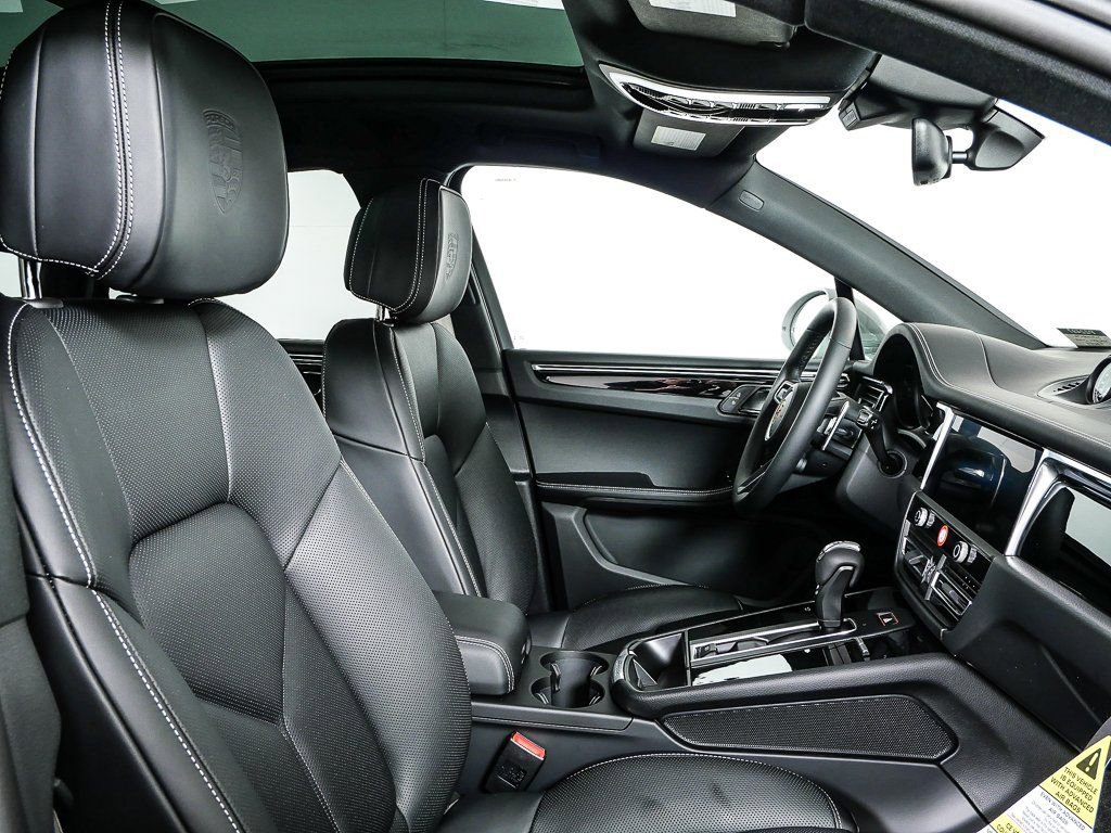 New 2026 Porsche Macan S image 25