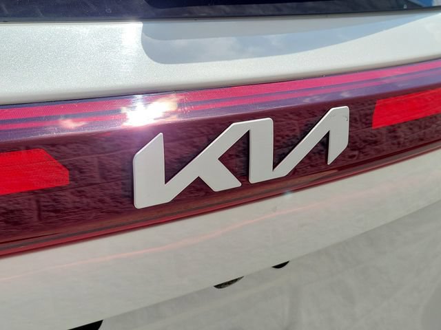 Used 2024 Kia Seltos S AWD/4WD image 6