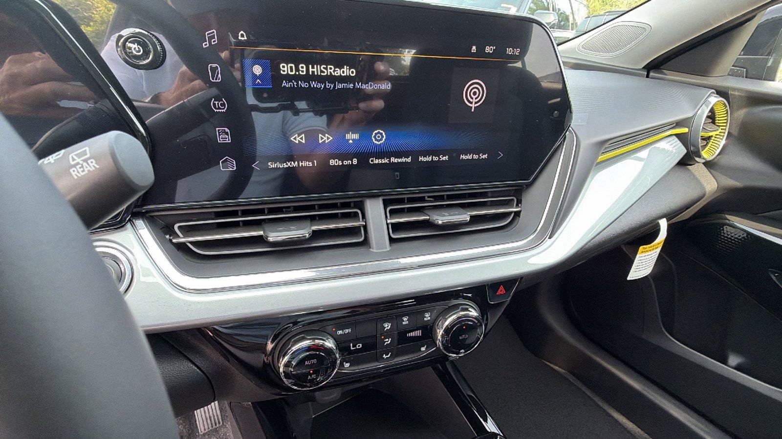 New 2026 Chevrolet Trax LT w/ Driver Confidence Package FWD image 24