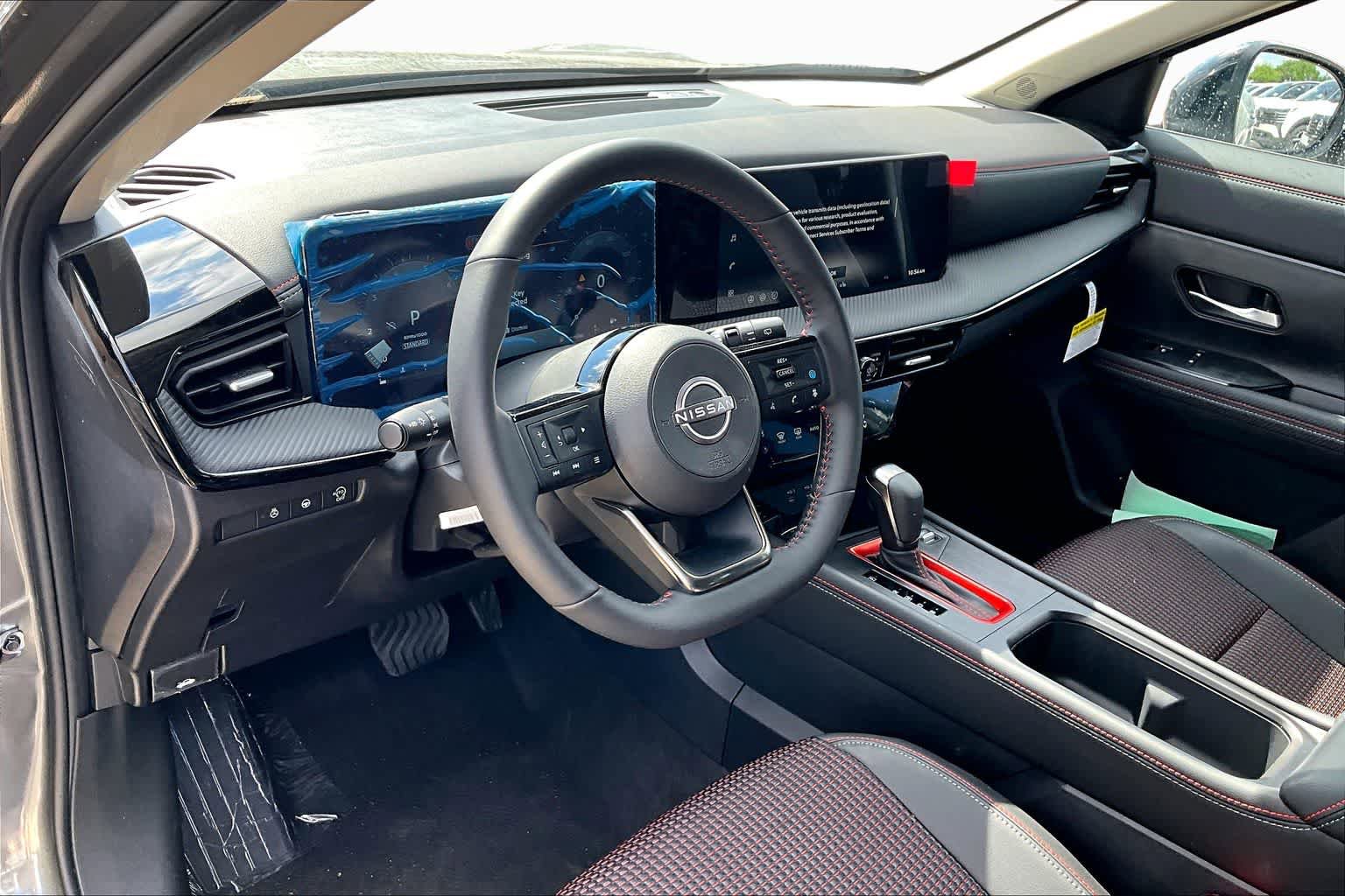 New 2026 Nissan Kicks SR FWD image 10
