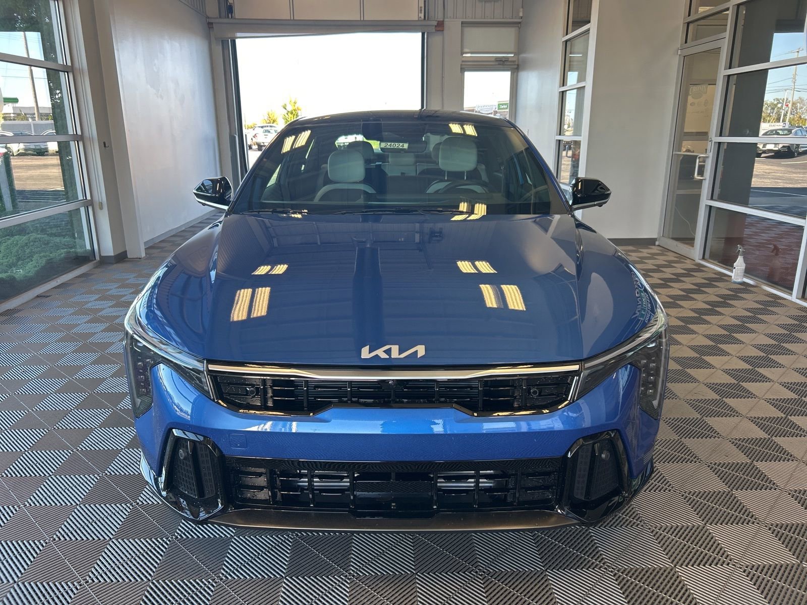 New 2025 Kia K4 GT-Line Turbo image 2