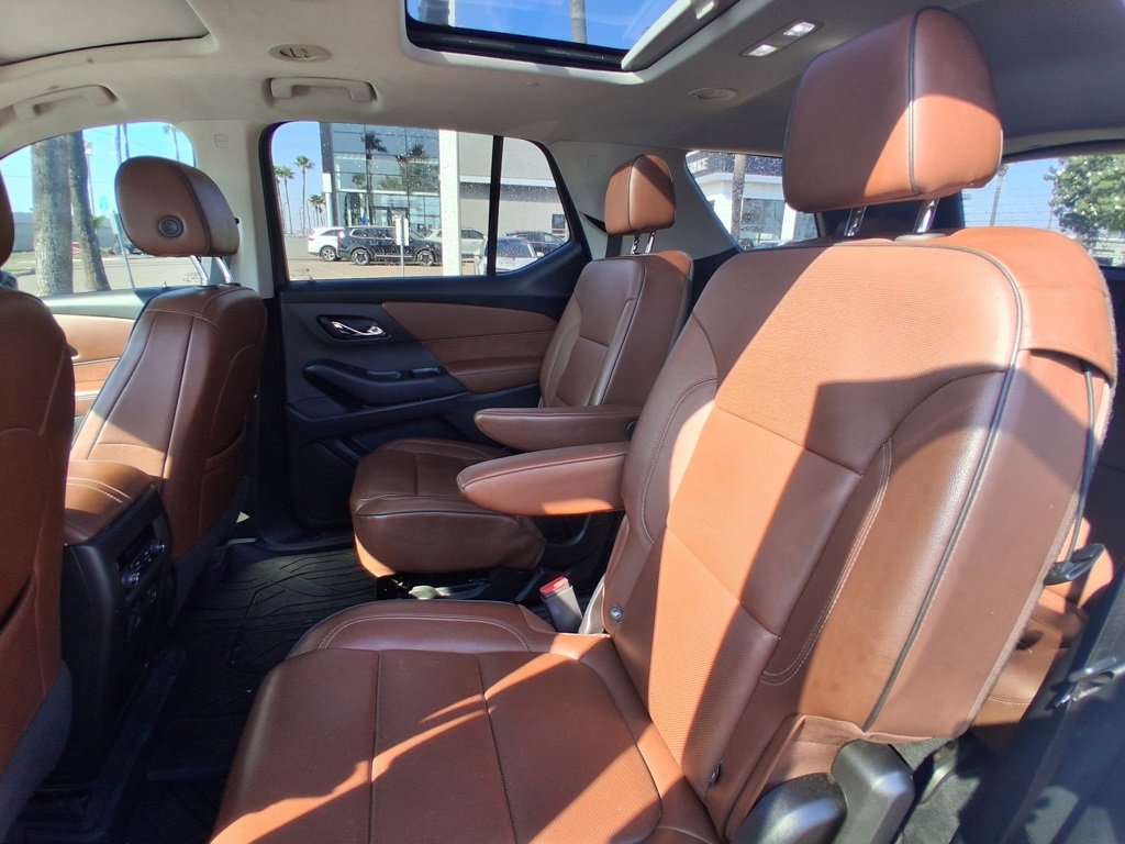 Used 2021 Chevrolet Traverse High Country image 12