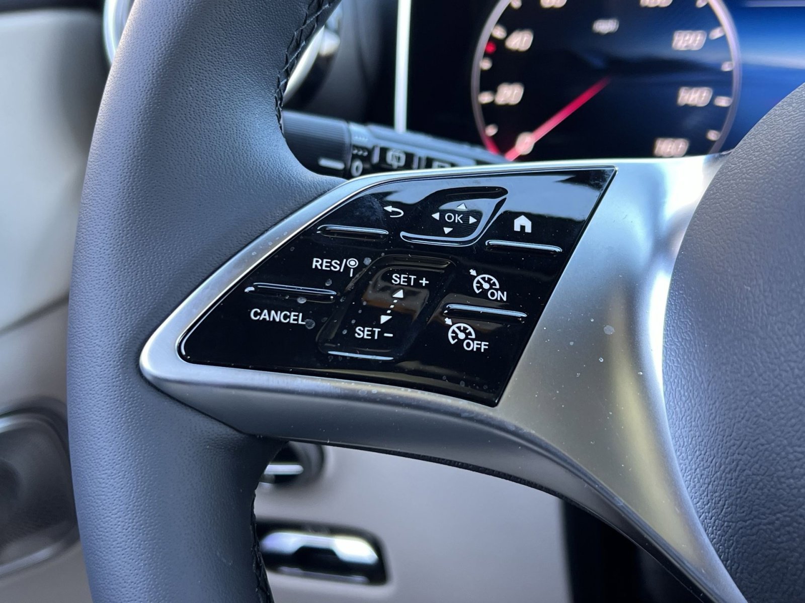 New 2026 Mercedes-Benz GLC 300 4MATIC image 30