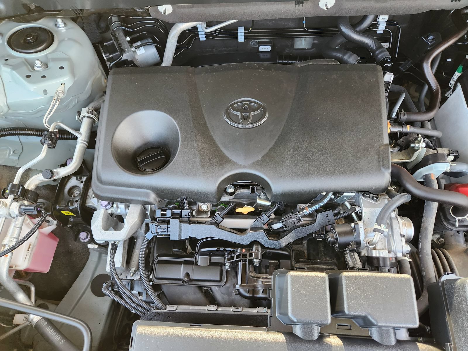 Used 2023 Toyota RAV4 XLE Premium FWD image 34