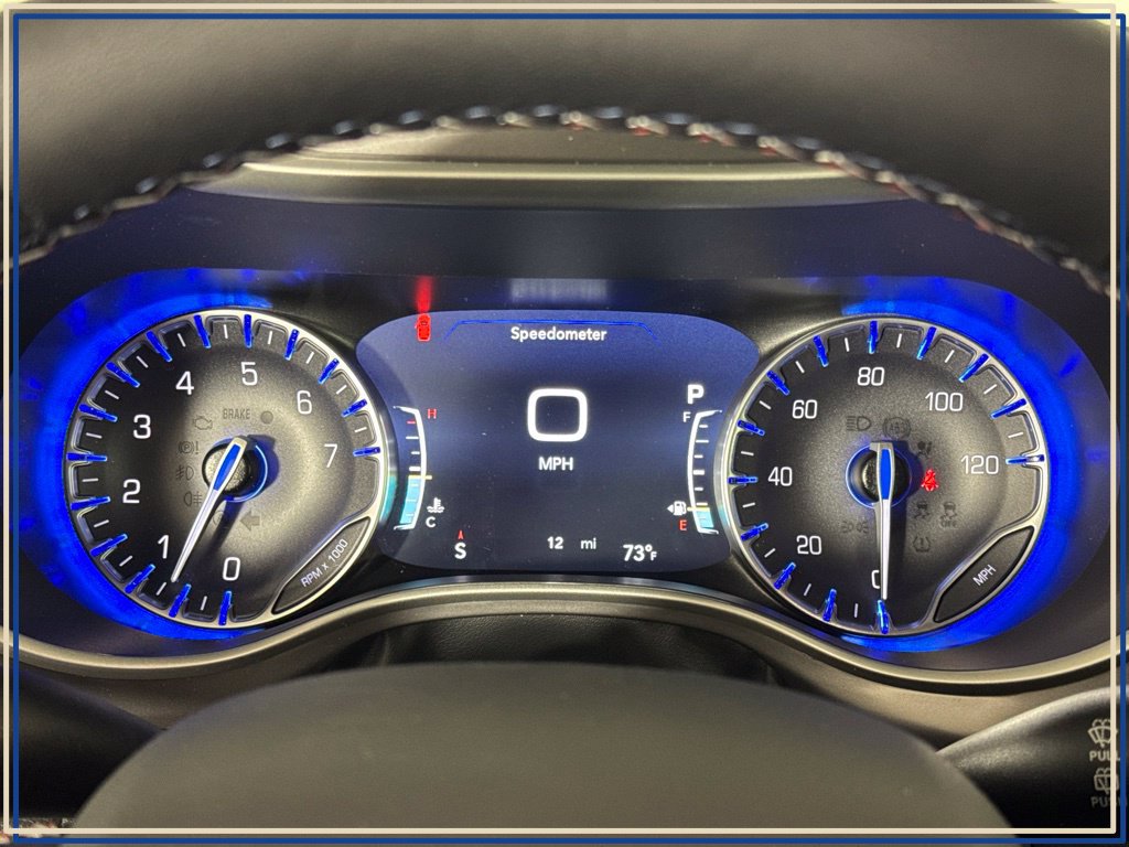 New 2027 Chrysler Pacifica Select AWD/4WD image 17