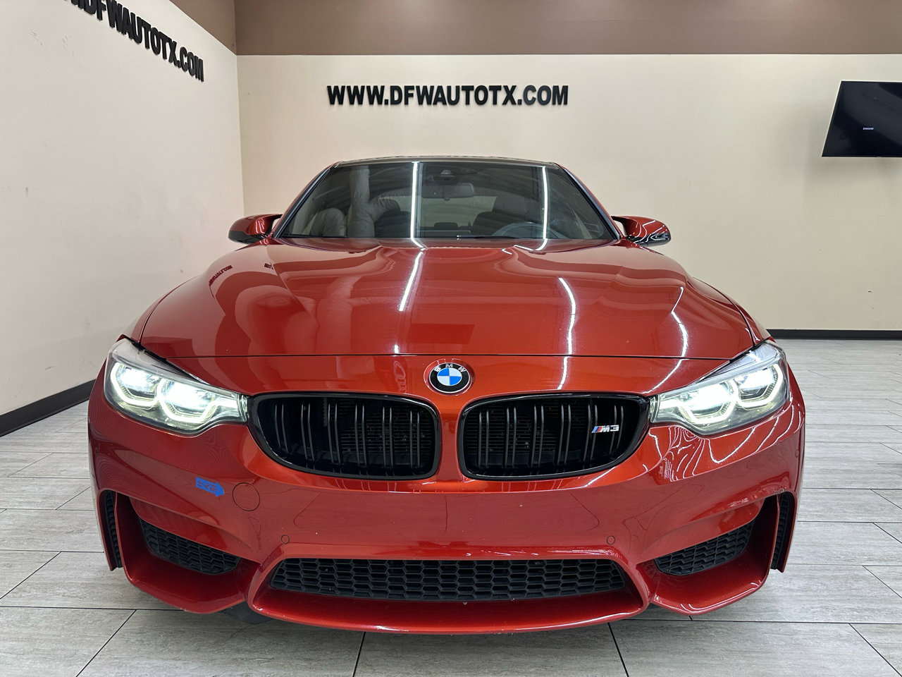 Used 2018 BMW M3 image 3