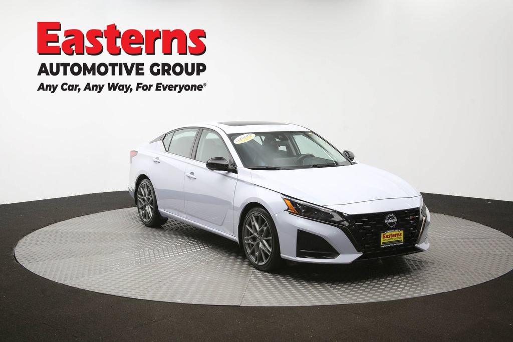 Used 2023 Nissan Altima 2.0 SR FWD image 51
