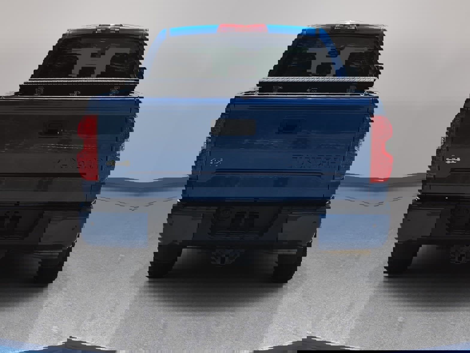 Used 2018 Toyota Tundra Limited w/ Limited Premium Package image 6