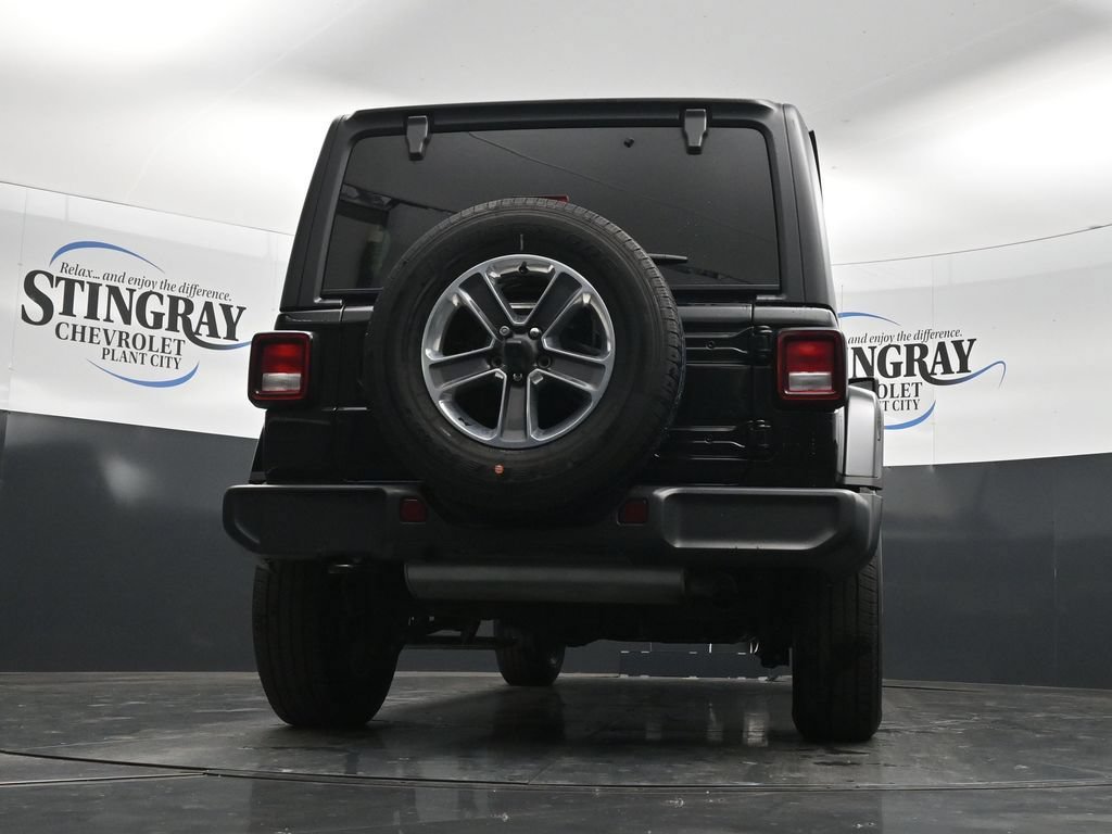 Used 2021 Jeep Wrangler Unlimited Sahara AWD/4WD image 31