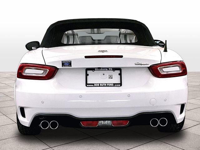 Used 2017 FIAT 124 Spider Abarth RWD image 4