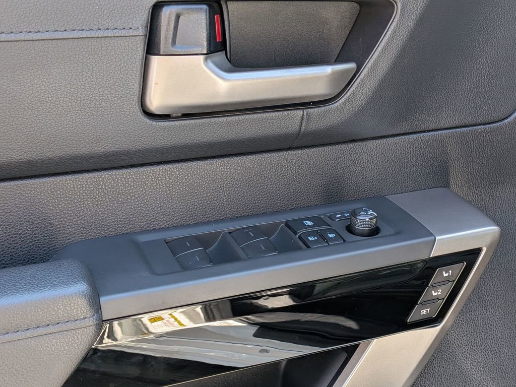 Used 2022 Toyota Tundra Limited image 10