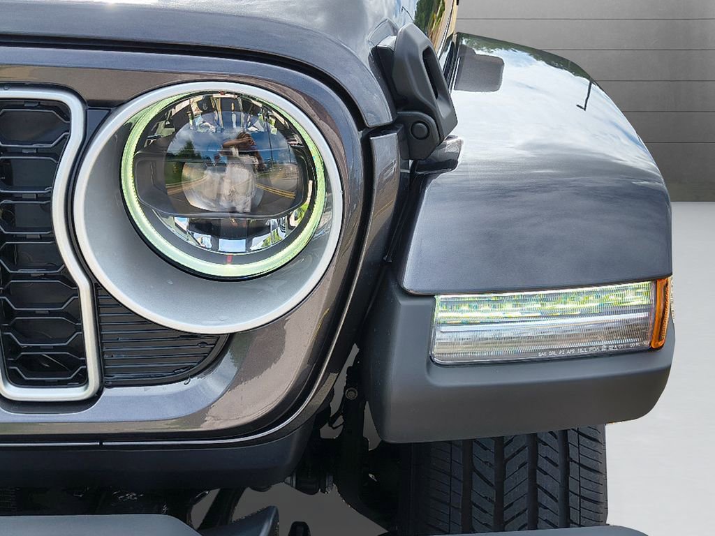 New 2025 Jeep Wrangler Sahara image 35