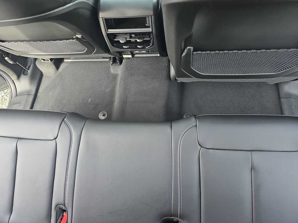 New 2025 Jeep Grand Cherokee Limited w/ MOPAR Finishing Package image 12