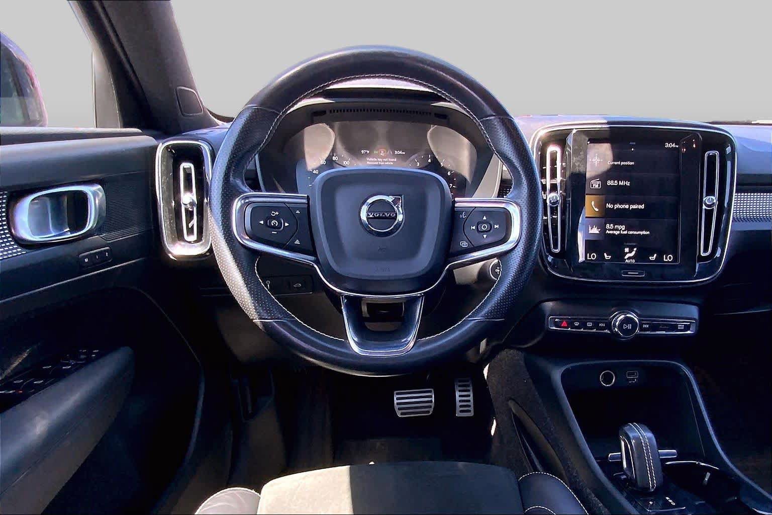 Used 2021 Volvo XC40 T5 R-Design w/ Protection Package Premier AWD/4WD image 6