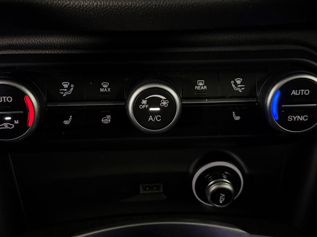 Used 2023 Alfa Romeo Stelvio Ti AWD/4WD image 19