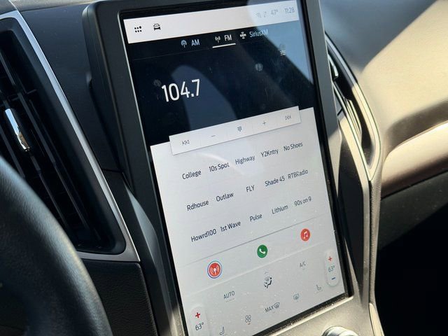 Used 2024 Ford Edge SEL image 30