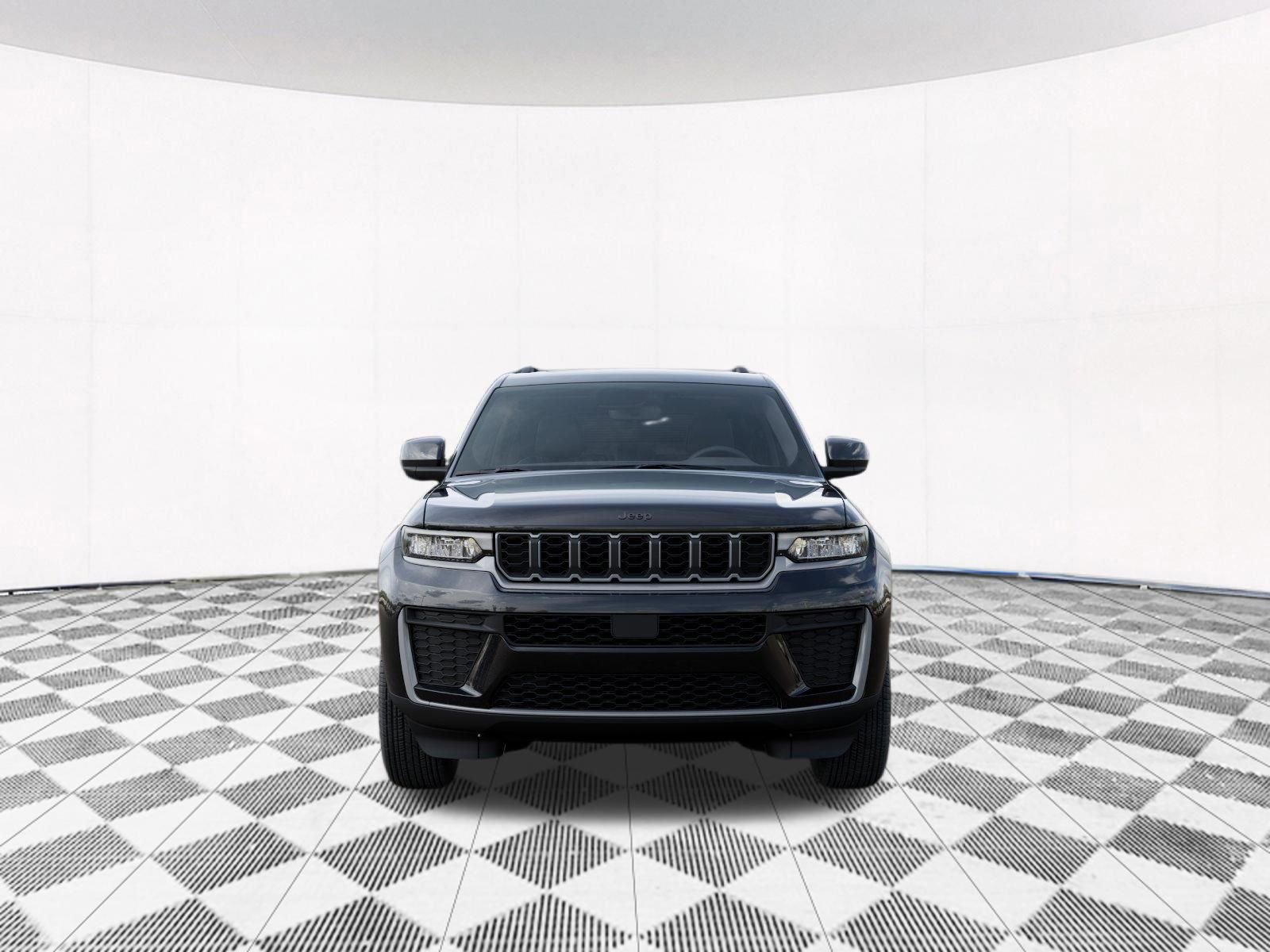 New 2026 Jeep Grand Cherokee Altitude image 8