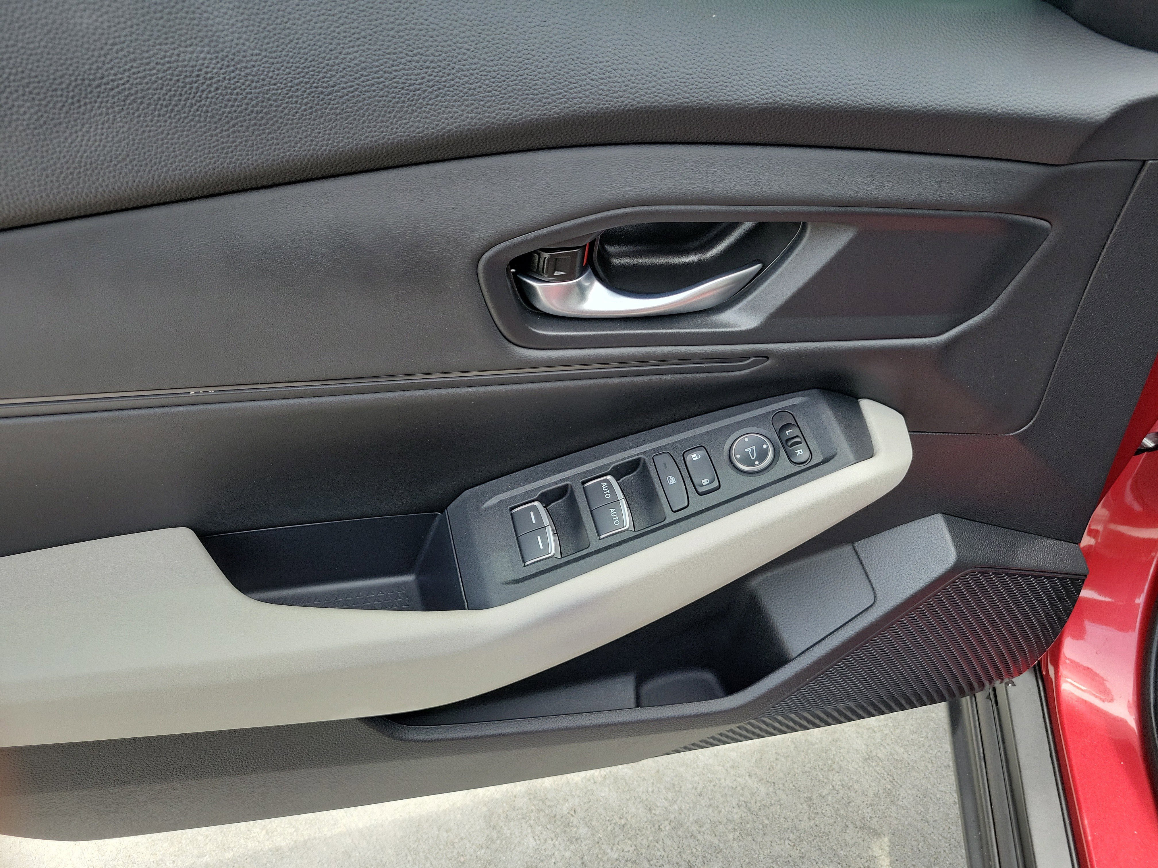 Used 2025 Honda Accord SE image 23