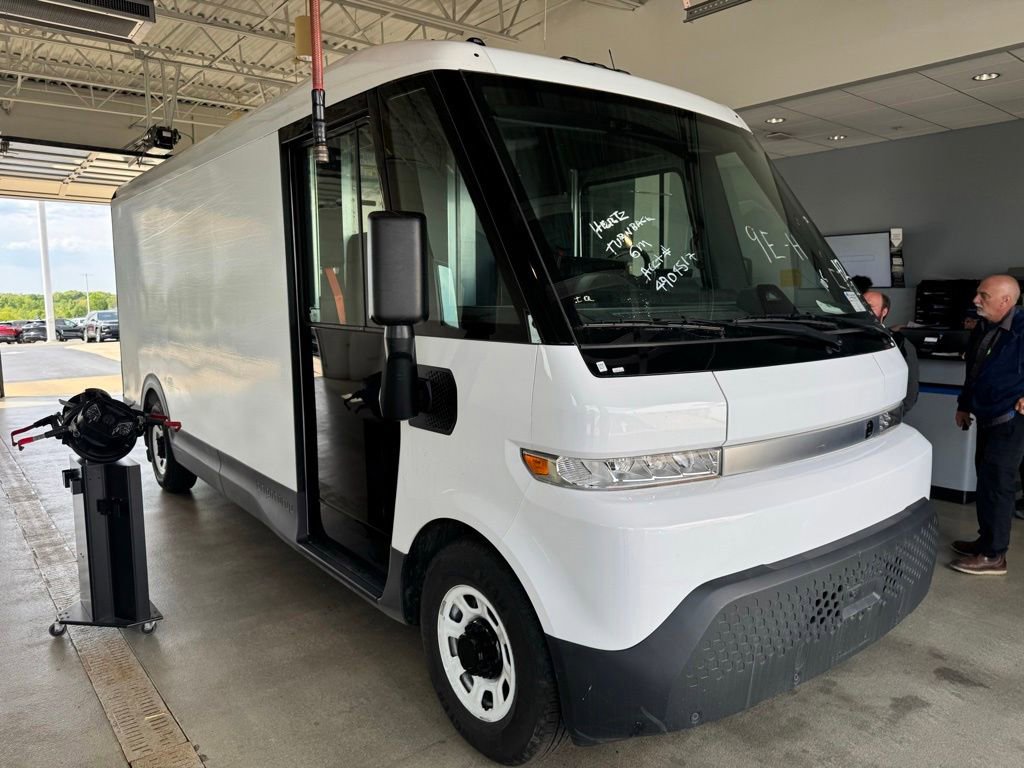 Used 2024 Chevrolet Brightdrop 600 w/ Commercial Equipment Package AWD/4WD image 2
