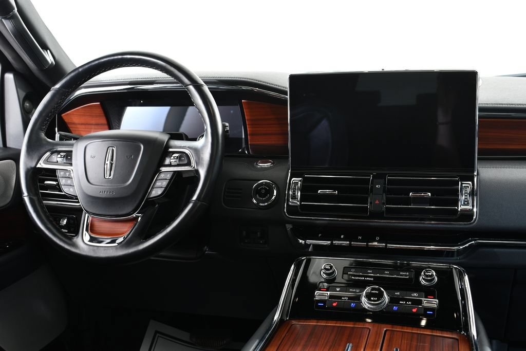 Used 2024 Lincoln Navigator L Reserve AWD/4WD image 8