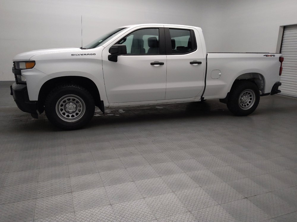 Used 2020 Chevrolet Silverado 1500 W/T w/ Trailering Package AWD/4WD image 2