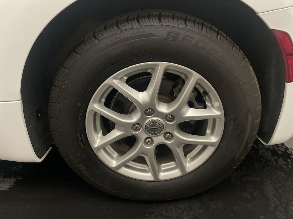 Used 2022 Chrysler Pacifica Touring-L FWD image 25