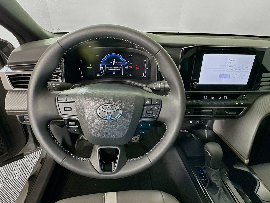 Certified 2025 Toyota Camry SE w/ Convenience Package image 11
