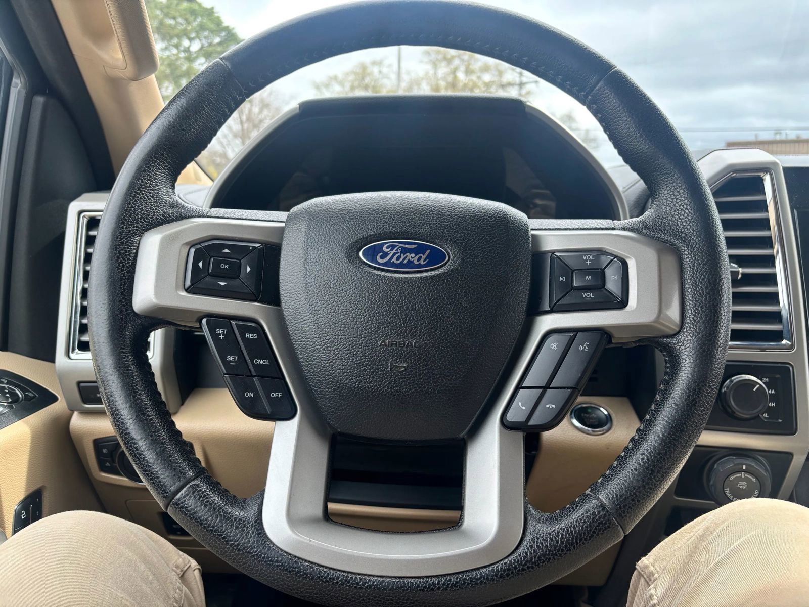 Used 2016 Ford F150 Lariat w/ Equipment Group 502A Luxury image 32