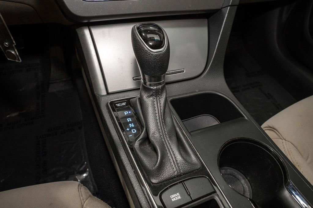 Used 2017 Hyundai Sonata SE image 14