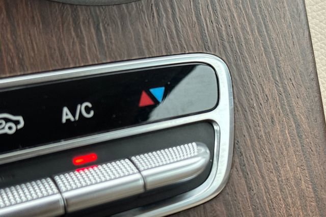 Used 2022 Mercedes-Benz GLC 300 image 30