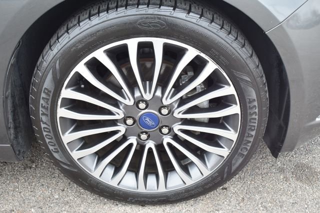 Used 2017 Ford Fusion SE image 41