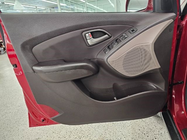 Used 2012 Hyundai Tucson GLS image 23