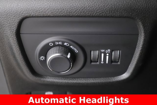 Used 2024 Jeep Grand Cherokee L Laredo w/ Luxury Tech Group I image 19