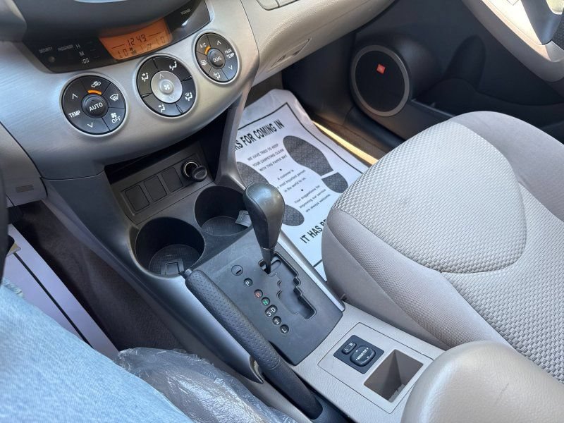 Used 2007 Toyota RAV4 Limited AWD/4WD image 27