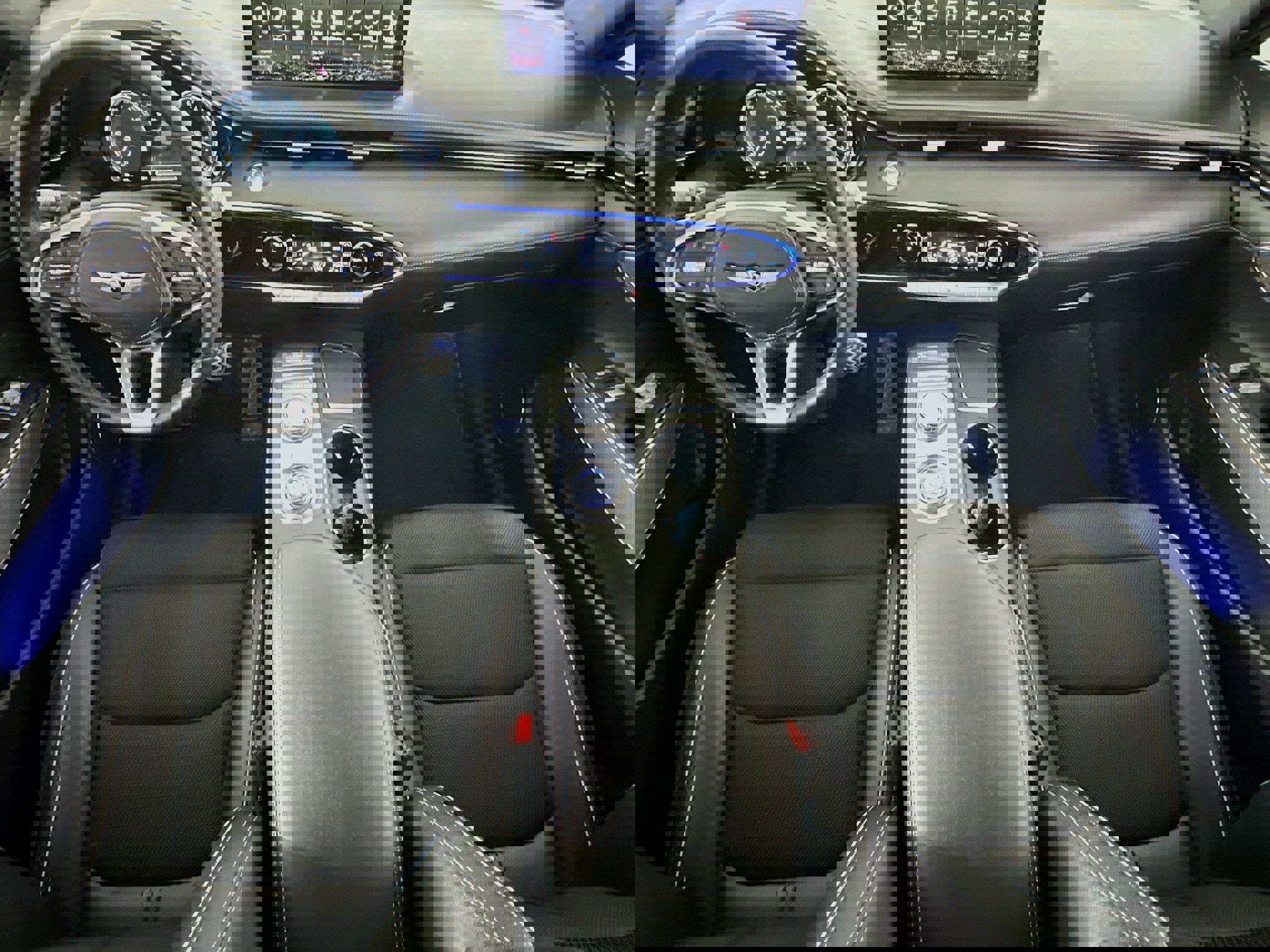 Used 2023 Genesis GV70 2.5T w/ Sport Prestige Package image 19