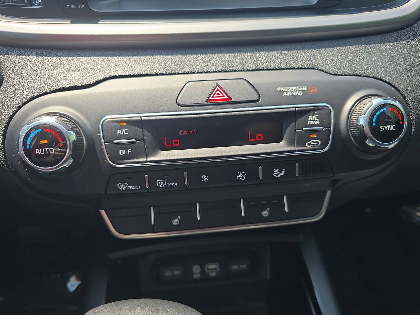 Used 2020 Kia Sorento S FWD image 21