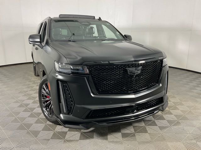 Used 2024 Cadillac Escalade ESV V w/ LPO, ONYX Package image 8