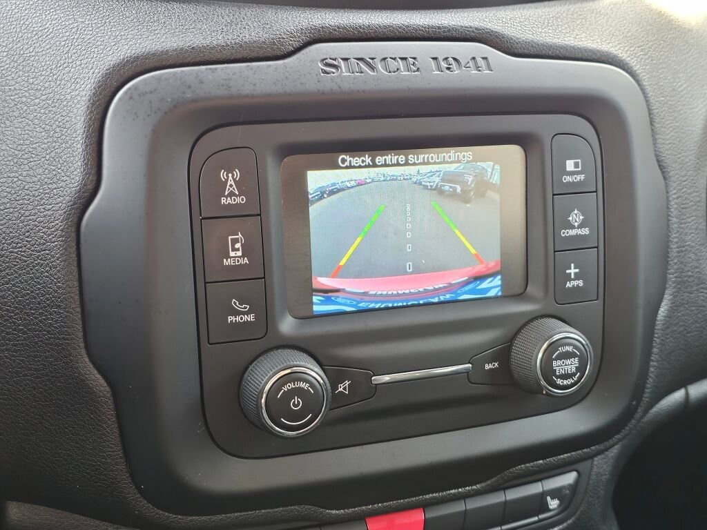 Used 2017 Jeep Renegade Altitude w/ Safety & Security Group image 28