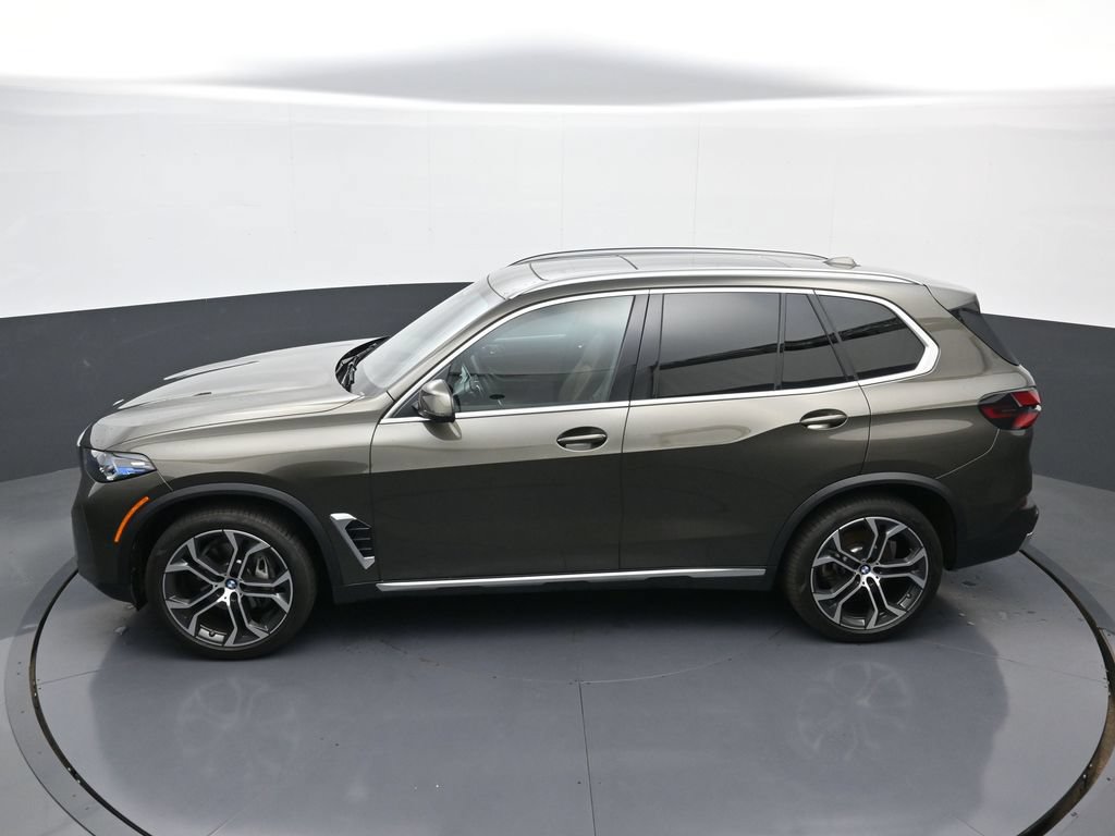 Used 2026 BMW X5 xDrive40i AWD/4WD image 33