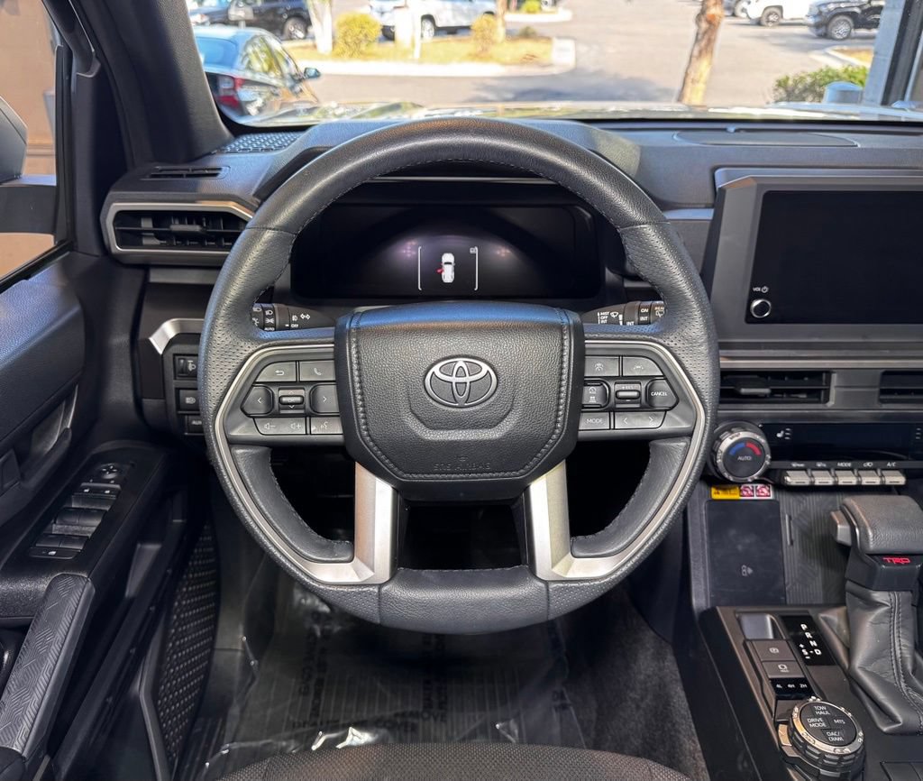 Certified 2025 Toyota 4Runner TRD Off-Road AWD/4WD image 23