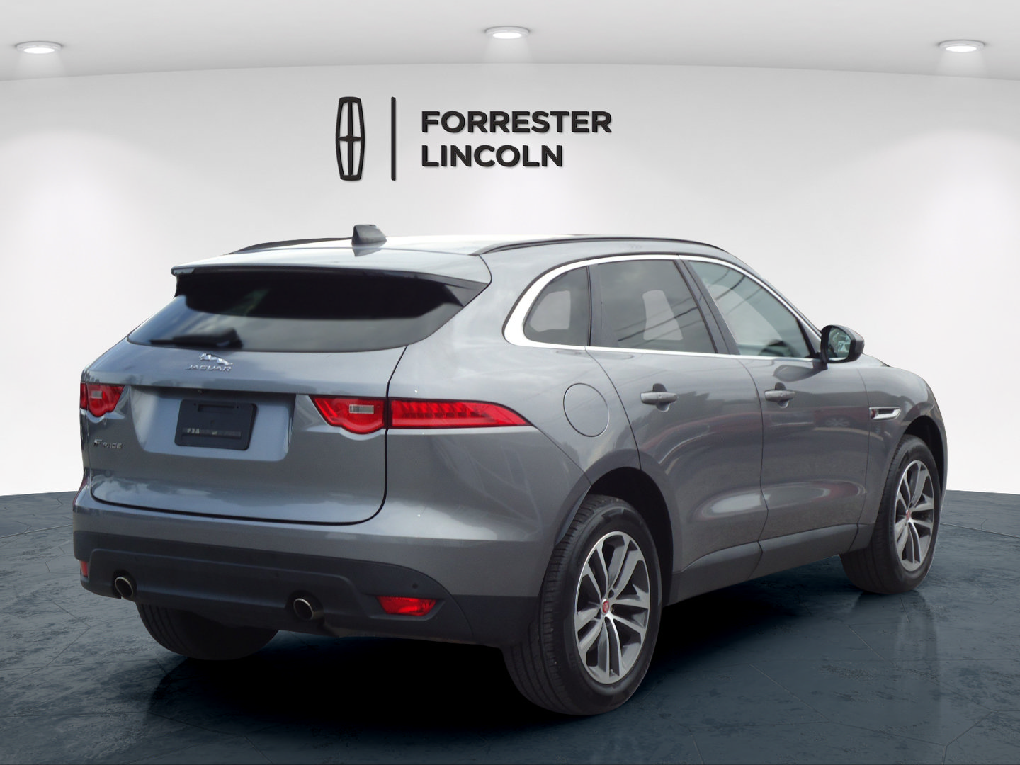 Used 2020 Jaguar F-PACE Premium AWD/4WD image 3