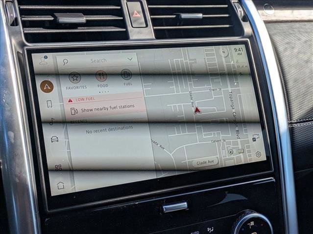 New 2025 Land Rover Discovery Dynamic SE image 14