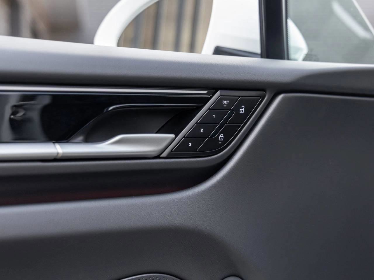 Used 2025 Porsche Macan 4S Electric image 65