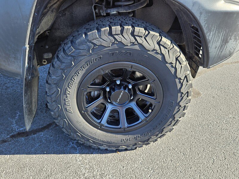 Used 2015 Toyota Tacoma PreRunner image 16