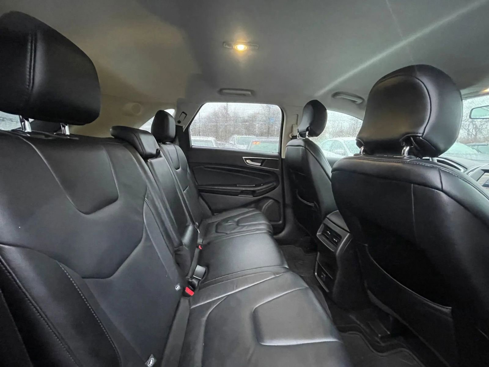 Used 2015 Ford Edge Titanium image 57