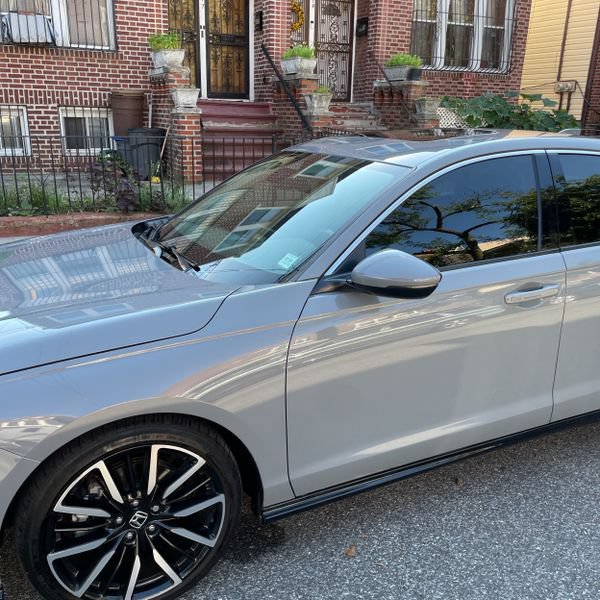Used 2023 Honda Accord Touring image 3