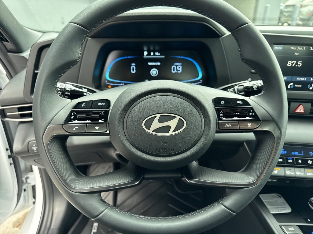 New 2026 Hyundai Elantra SEL Sport image 8