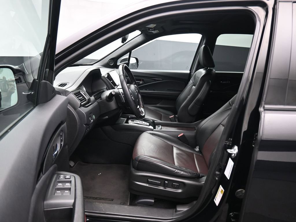 Used 2021 Honda Ridgeline Black Edition image 12