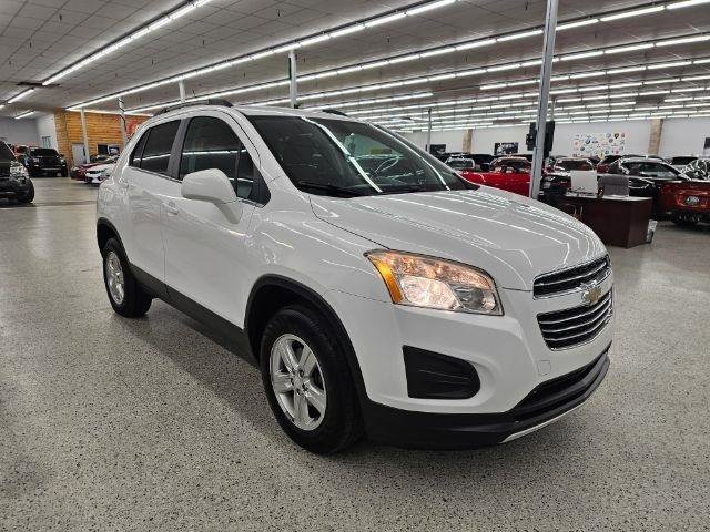 Used 2015 Chevrolet Trax LT w/ LPO, Cargo Package AWD/4WD image 3
